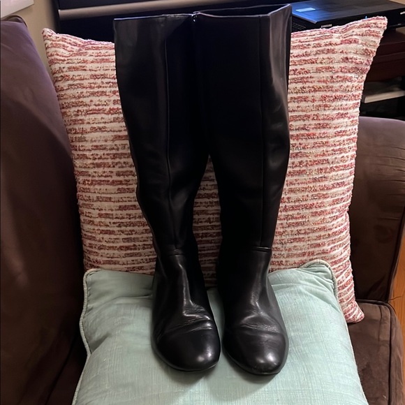 Nine West Shoes - Nine West Black Knee High Boots Smooth Leather and stretch material